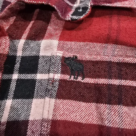 Abercrombie Kids Red and Black Plaid Button Up Shirt Girls Size 15/16 - Picture 3 of 4